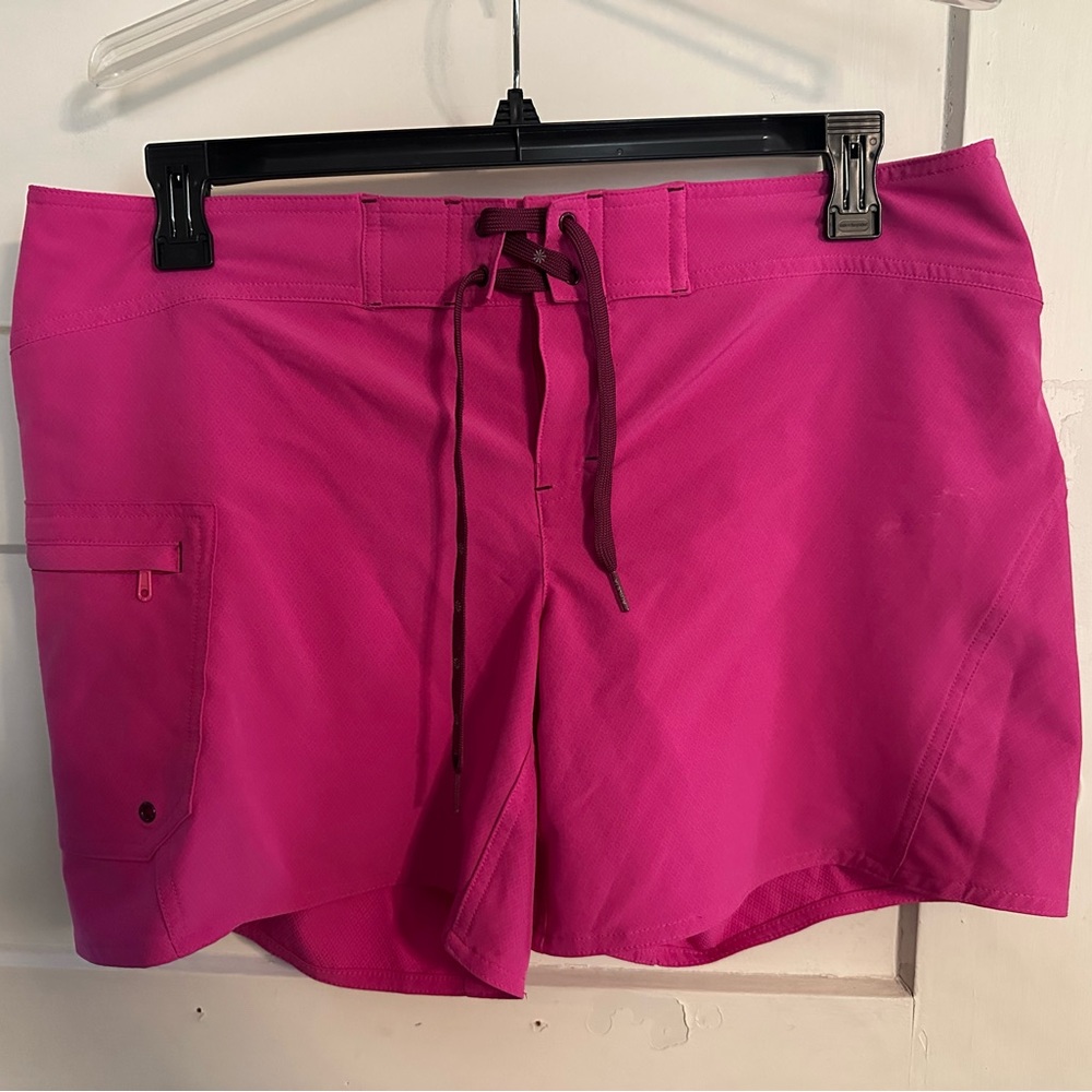 Athleta Vibrant Pink Cargo Shorts